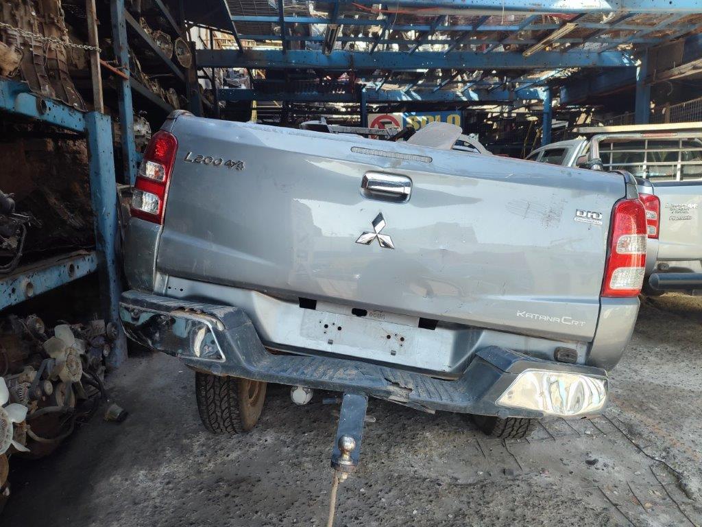  Mitsubishi L200 2016    EN DESARME